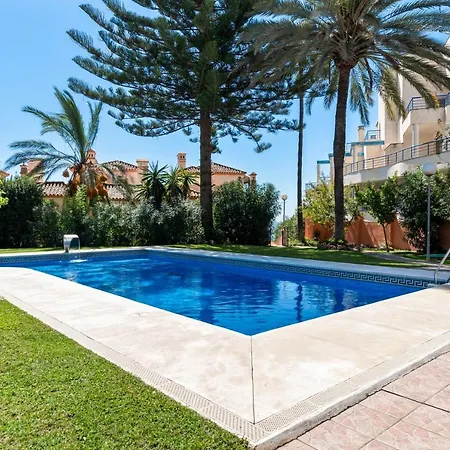 Belgravia Club Apartment