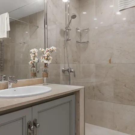 Apartment Belgravia Club *